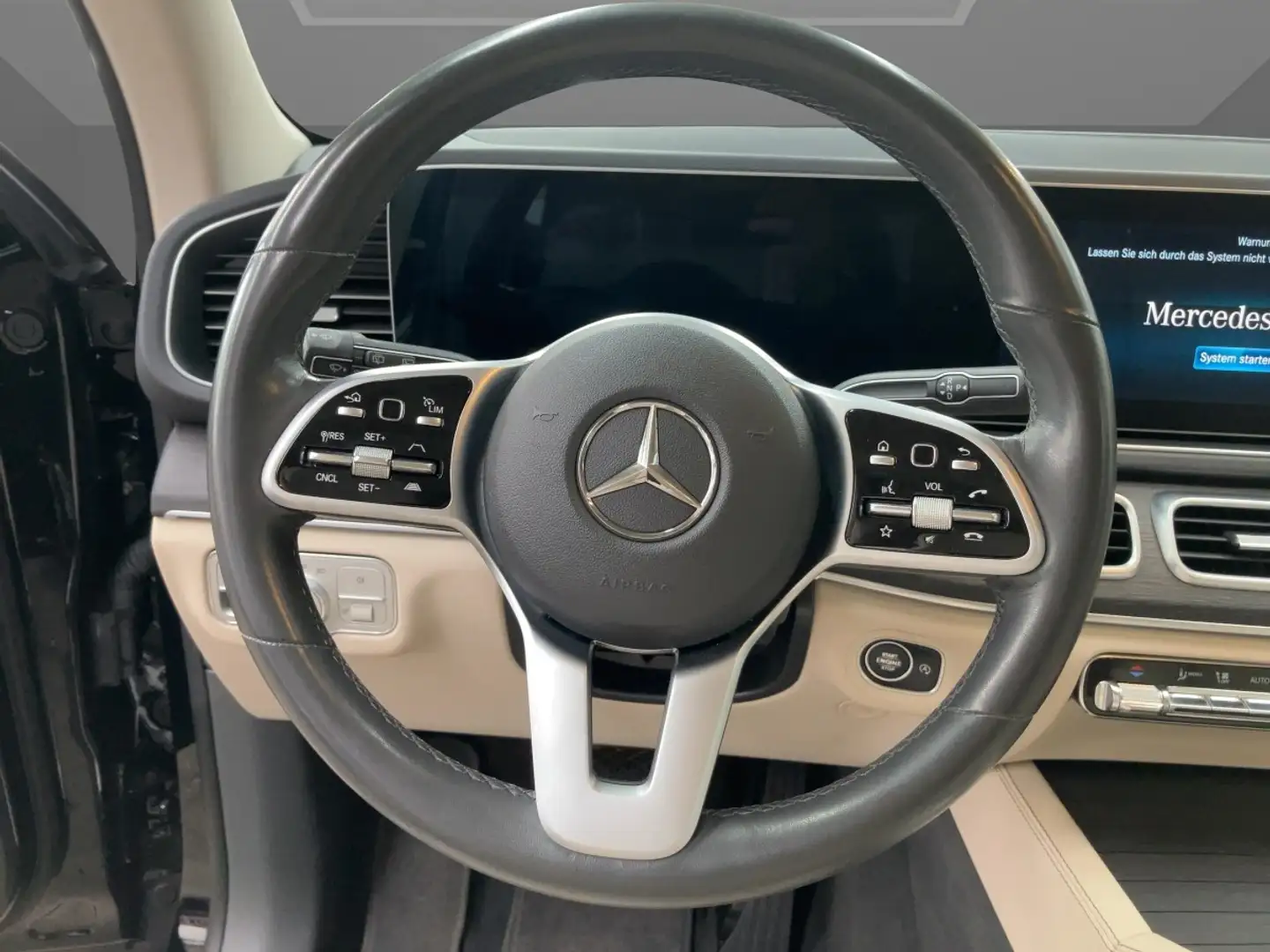 Vehicle image, number 9