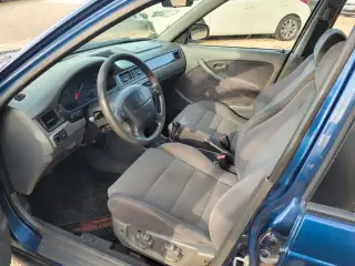 Vehicle image thumbnail, number 12