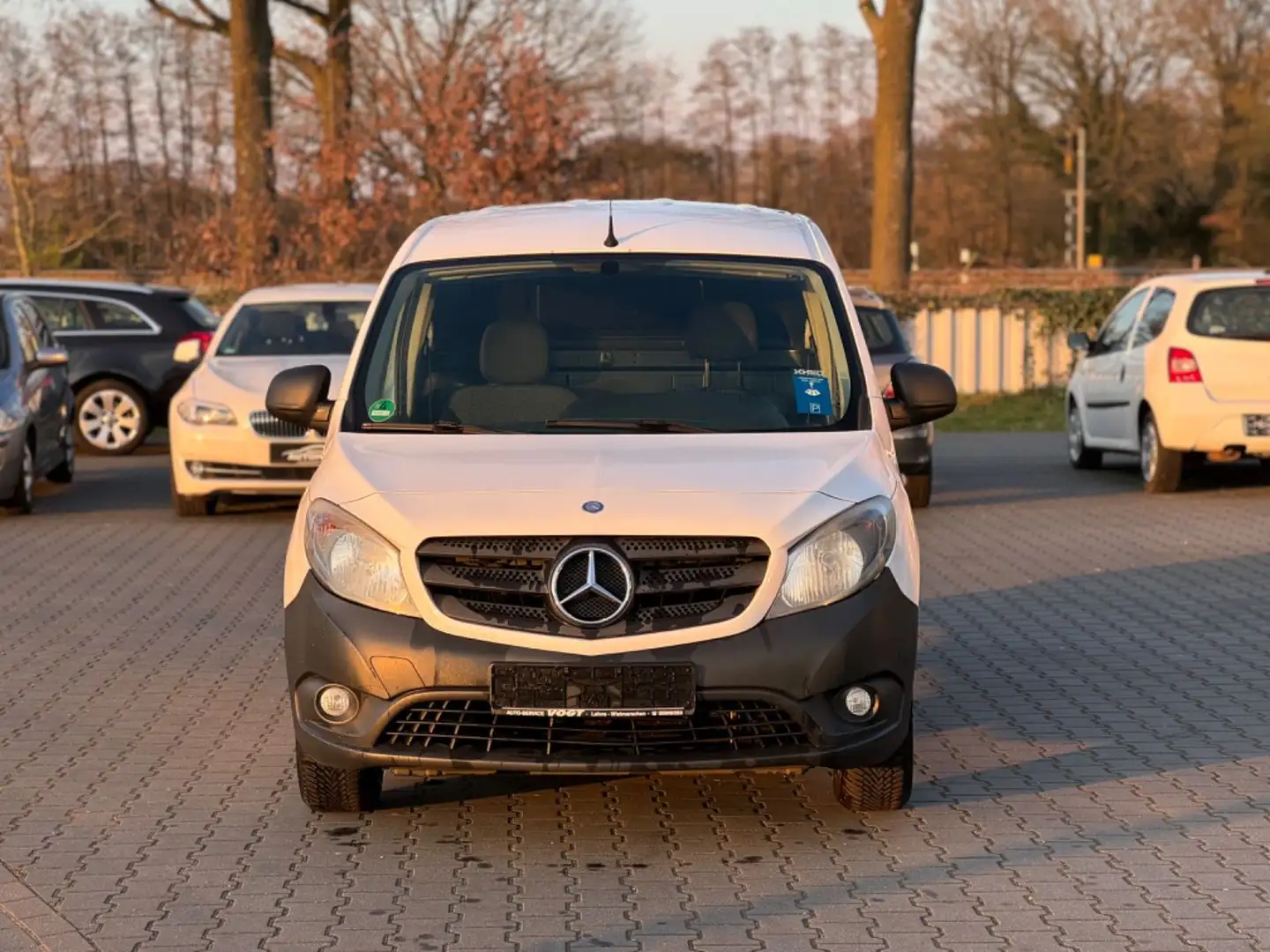 Vehicle image, number 5