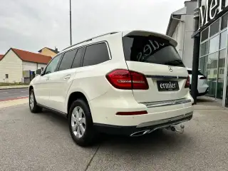 Vehicle image thumbnail, number 4