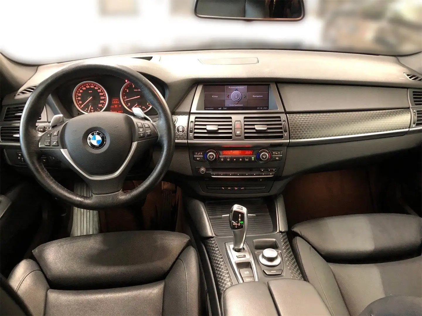 Vehicle image, number 9