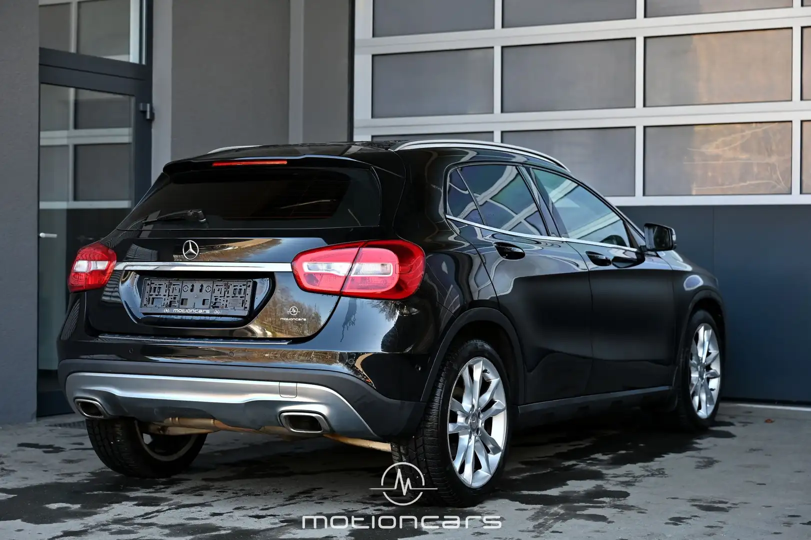 Vehicle image, number 2