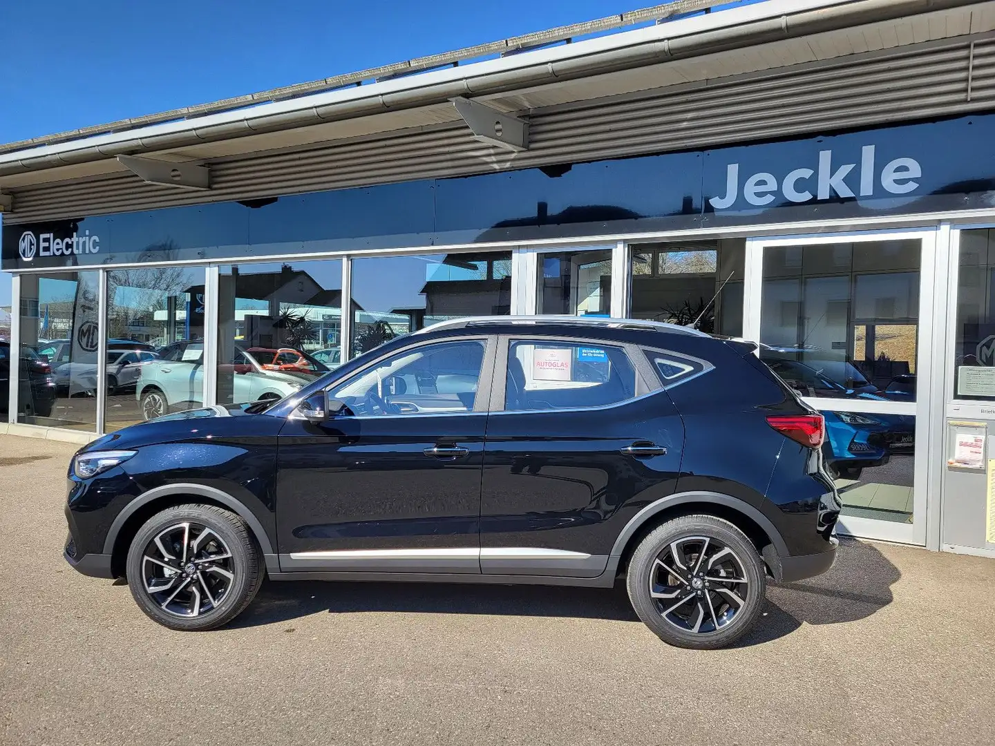 Vehicle image, number 2