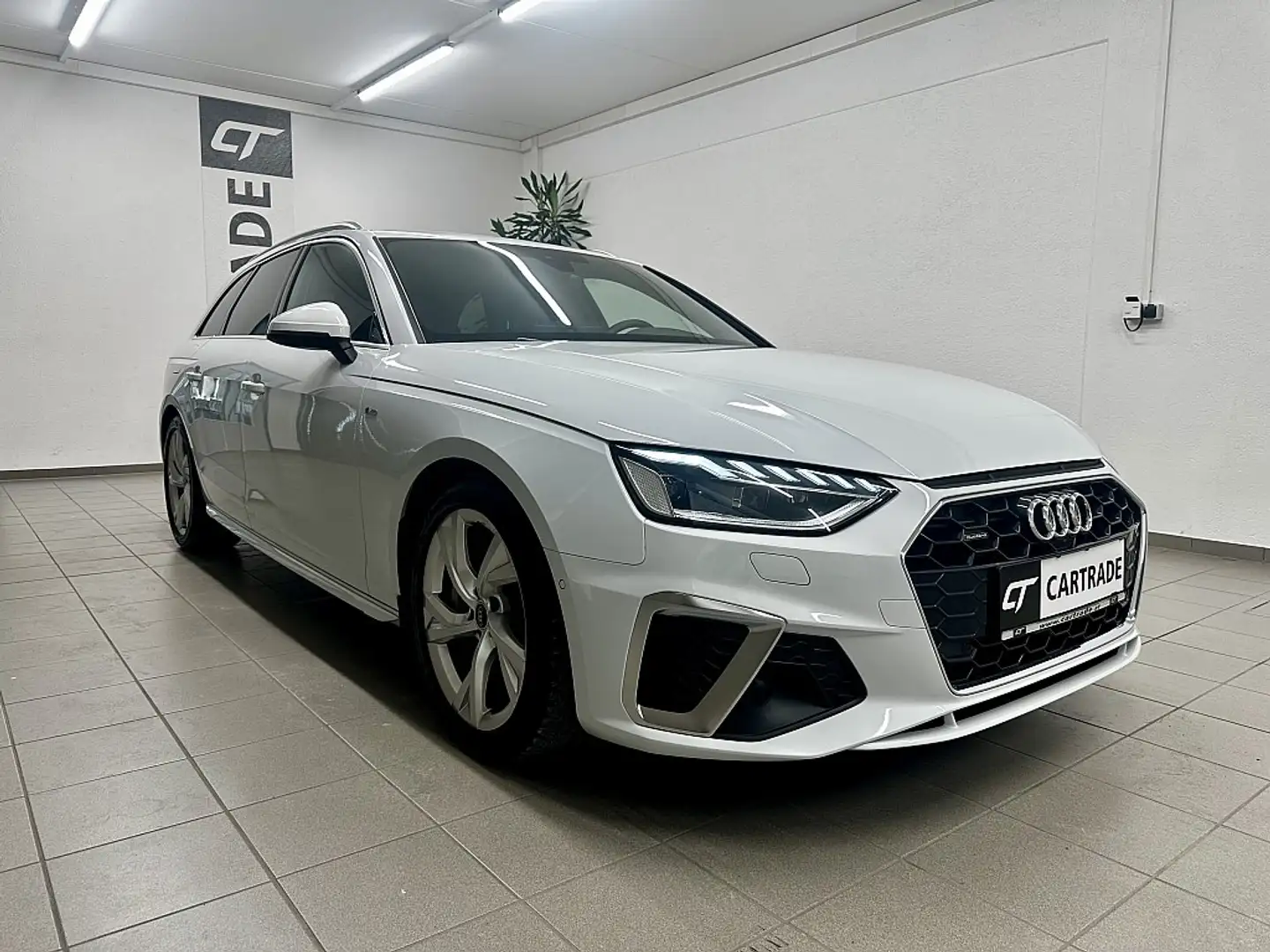 Vehicle image, number 3