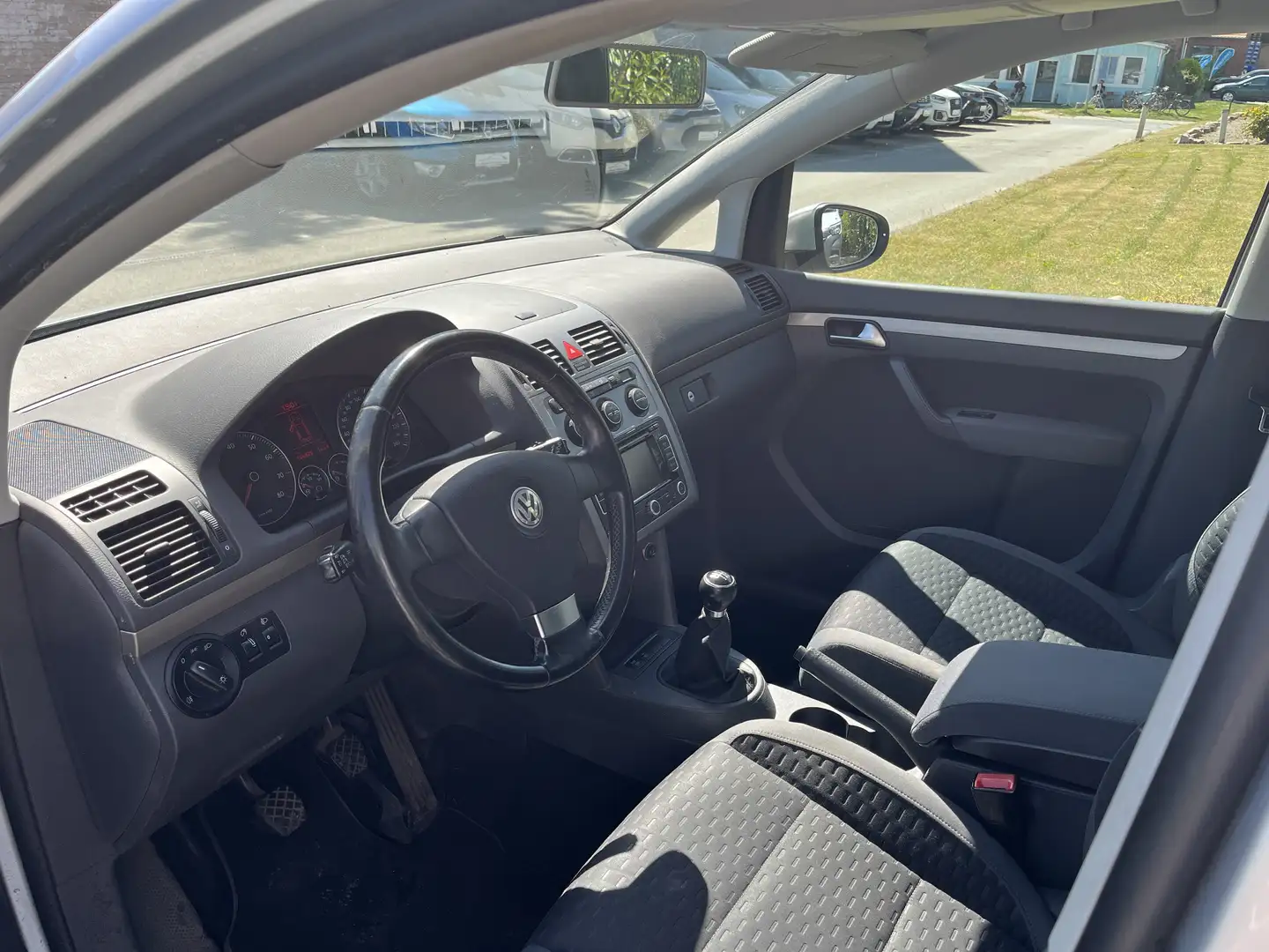 Vehicle image, number 9