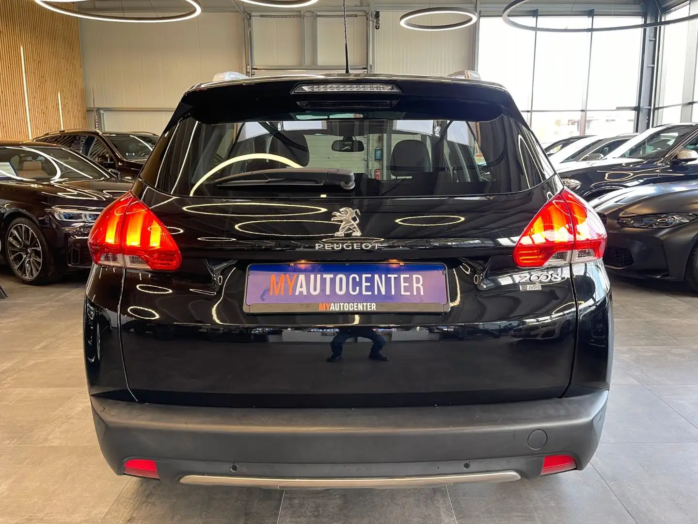 Vehicle image, number 5