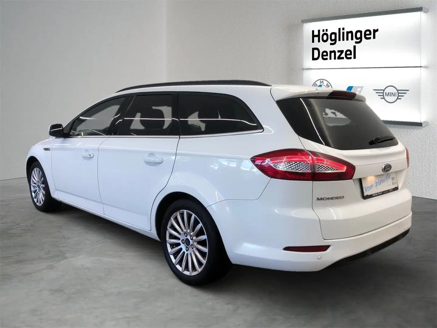 Vehicle image, number 9