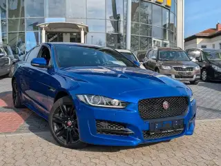 Vehicle image thumbnail, number 3