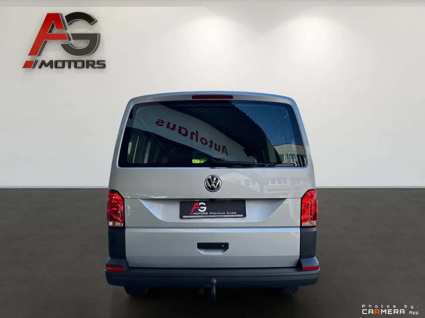 Vehicle image, number 6