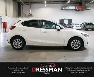 Vehicle image thumbnail, number 4