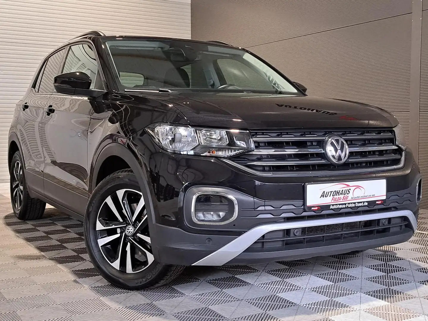 Vehicle image, number 1