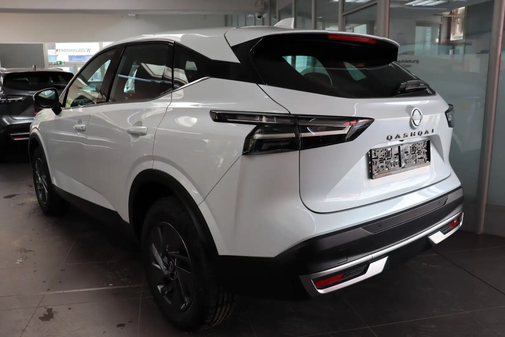 Vehicle image, number 6