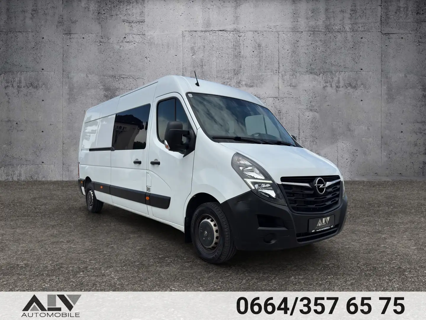 Vehicle image, number 1