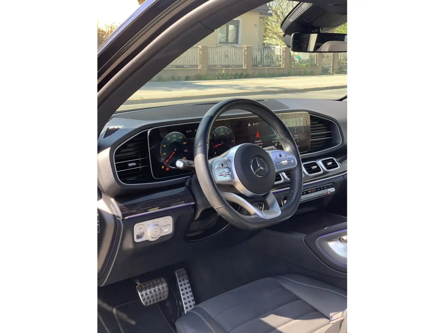 Vehicle image, number 9