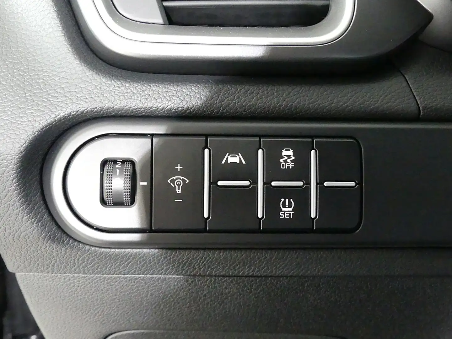 Vehicle image, number 17