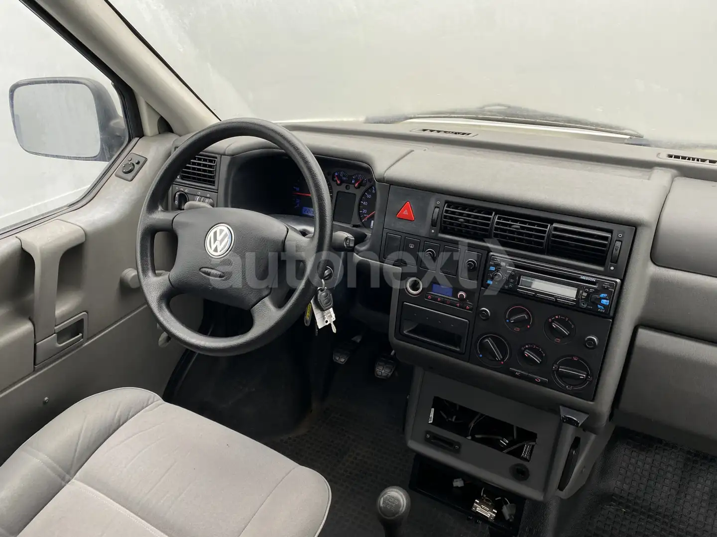 Vehicle image, number 17