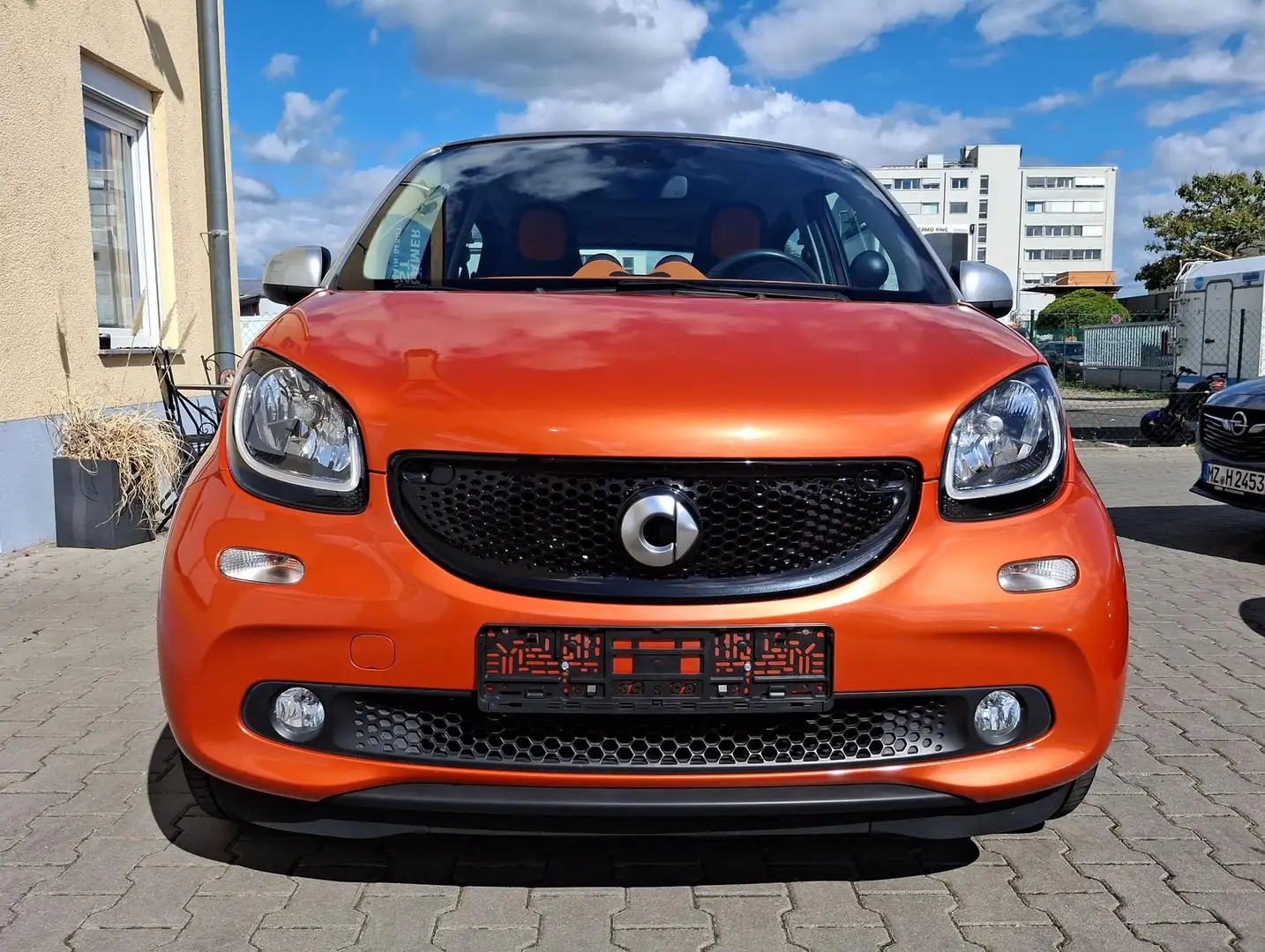 Vehicle image, number 3