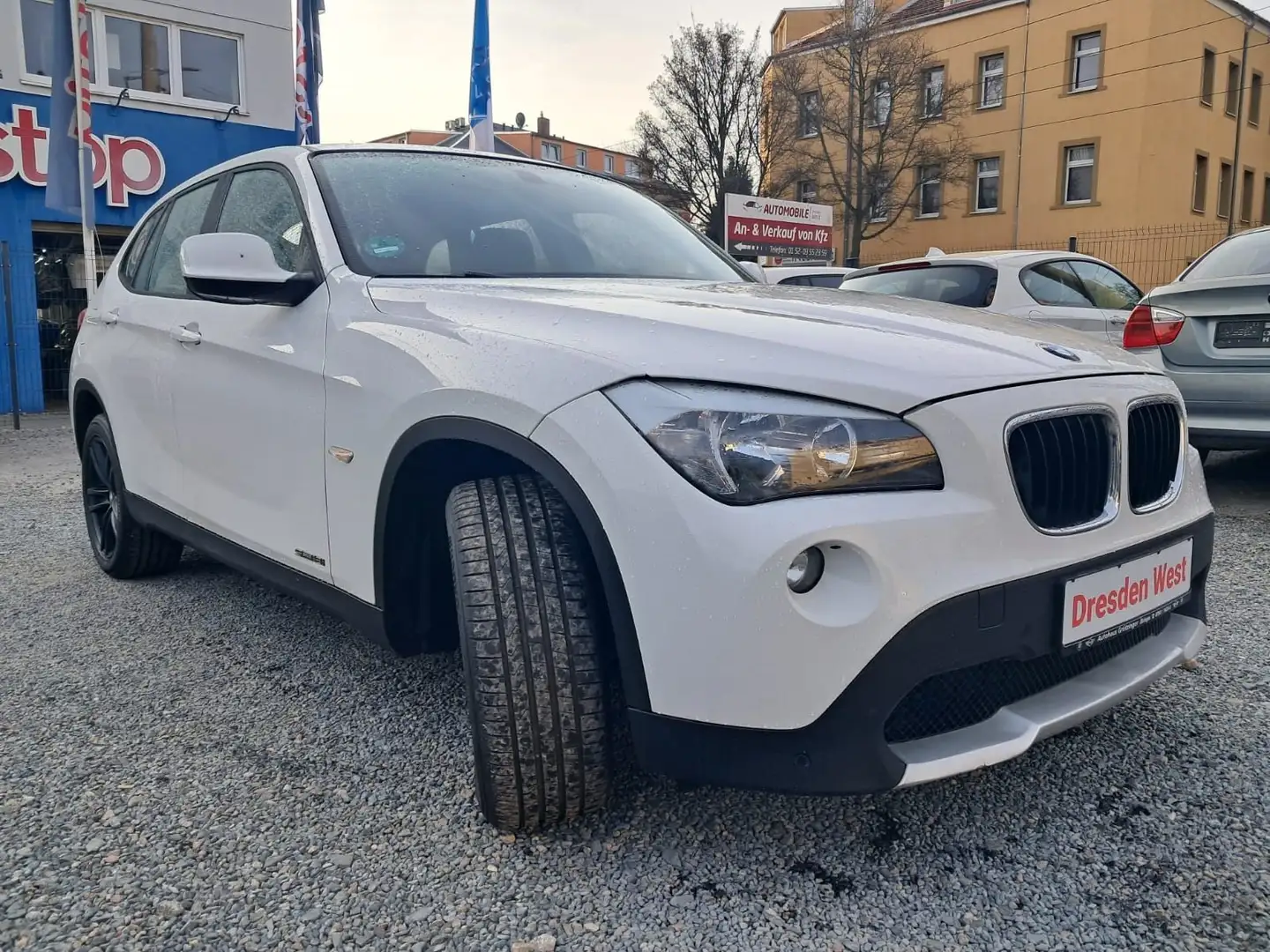 Vehicle image, number 3