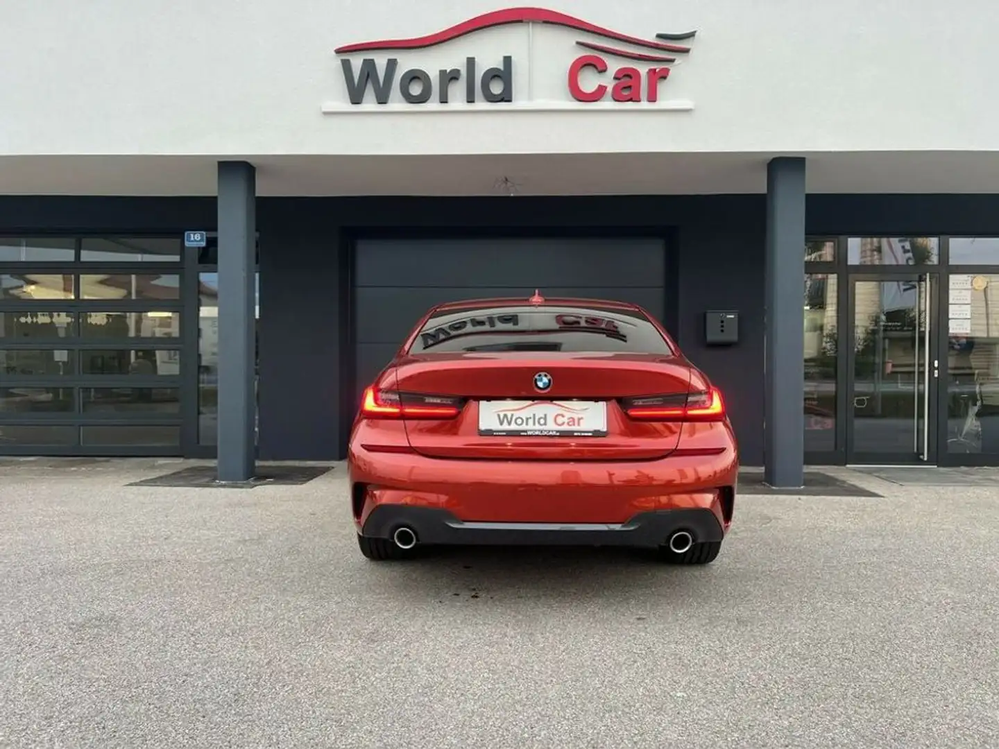 Vehicle image, number 6