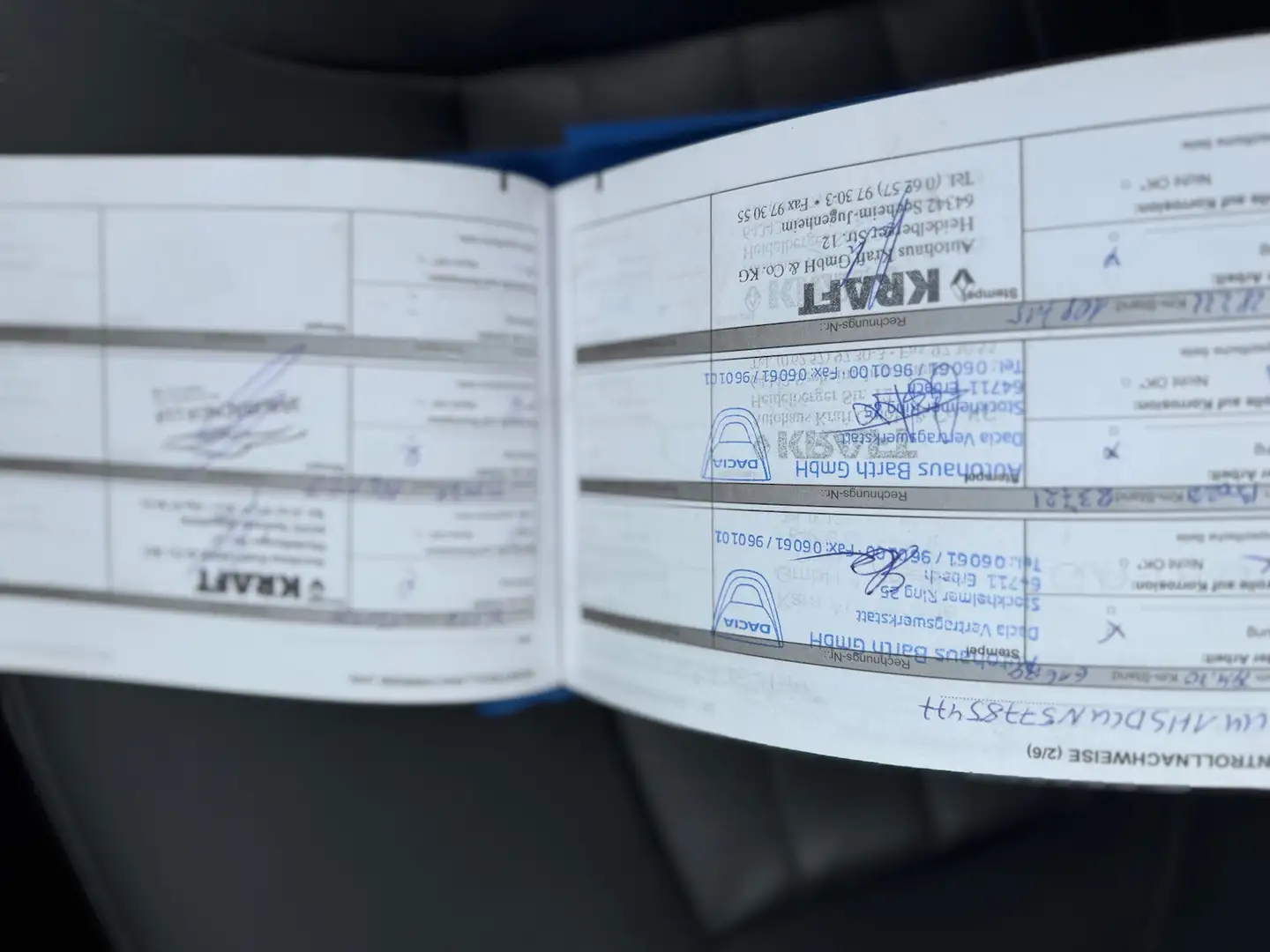 Vehicle image, number 6