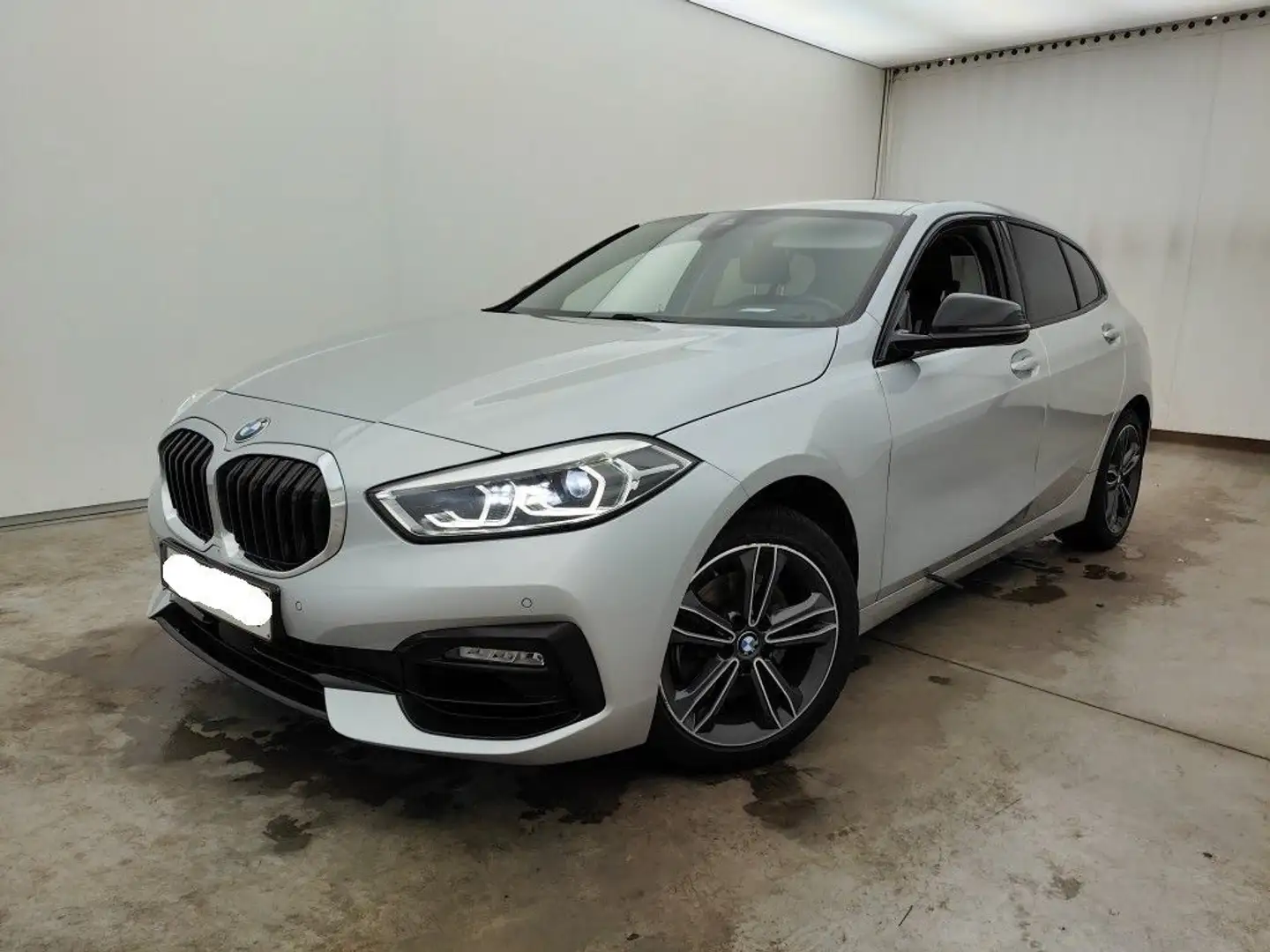 Vehicle image, number 1