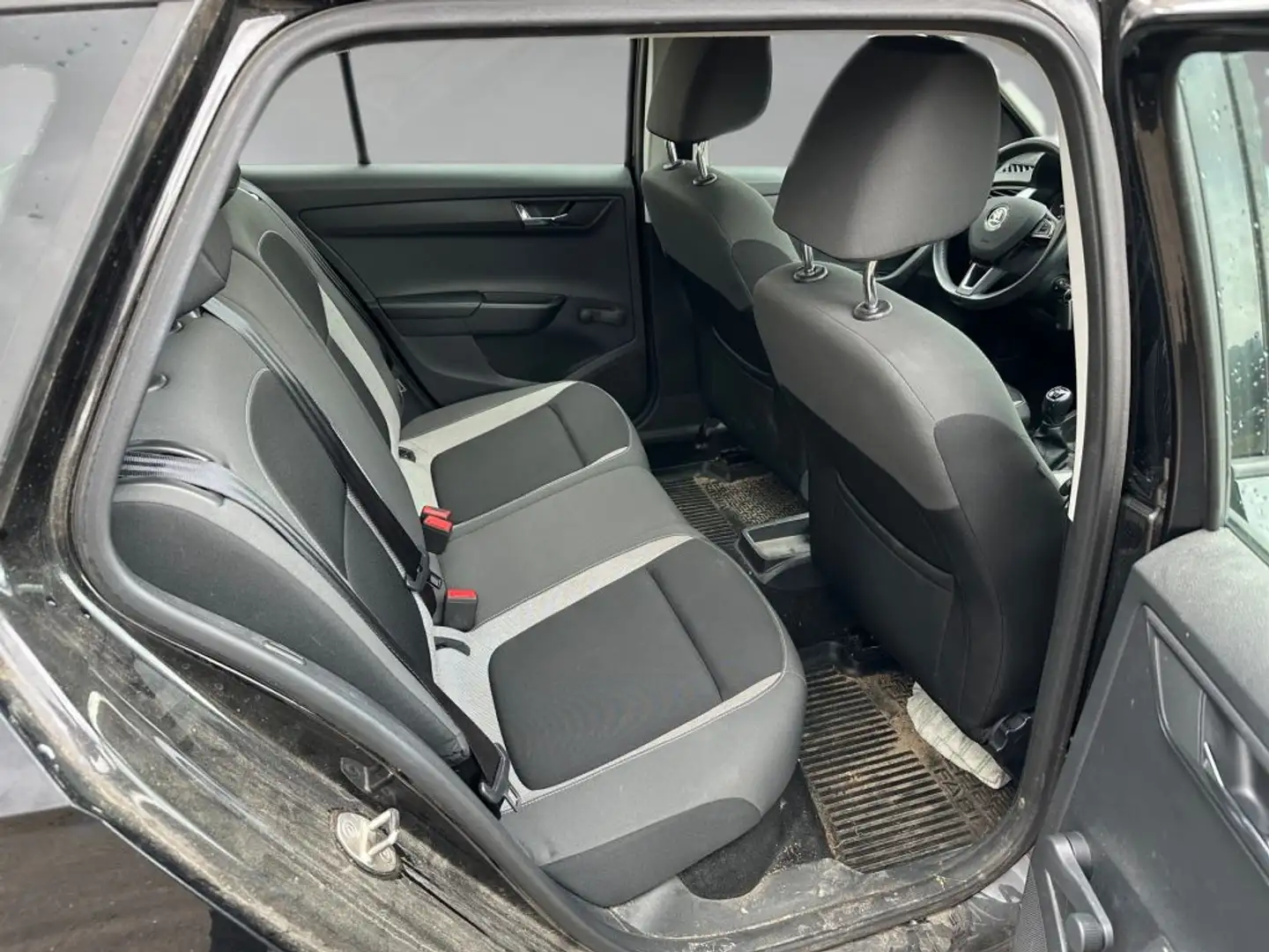 Vehicle image, number 5