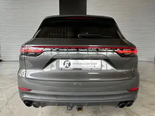 Vehicle image thumbnail, number 7