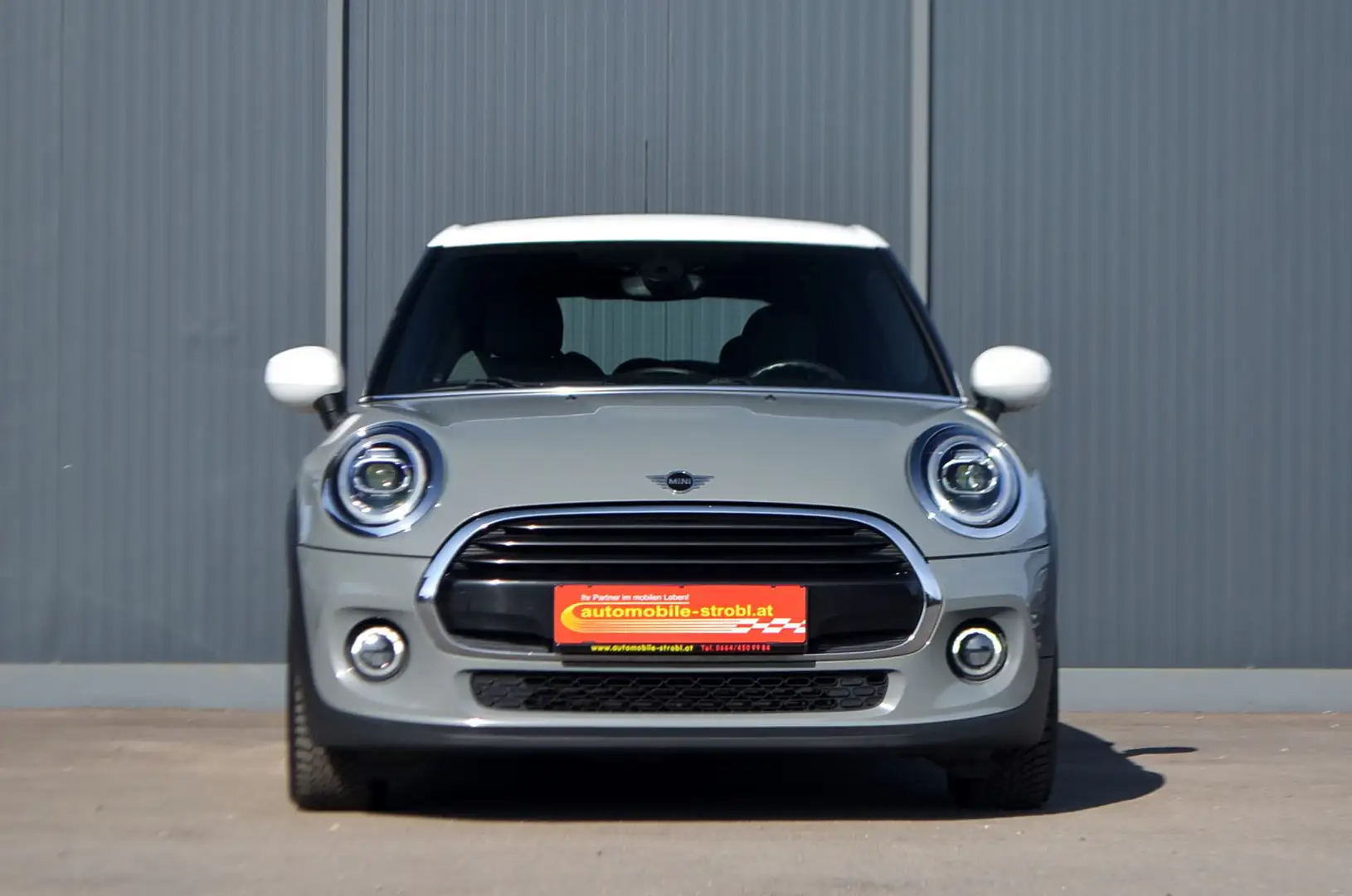 Vehicle image, number 2