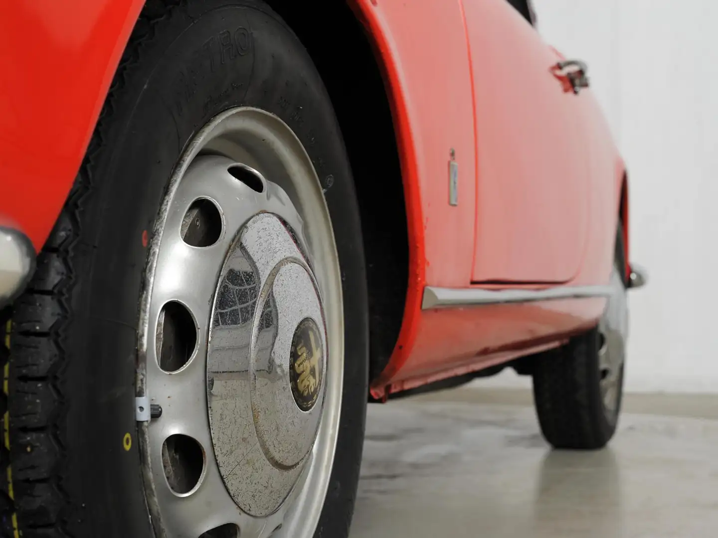 Vehicle image, number 9