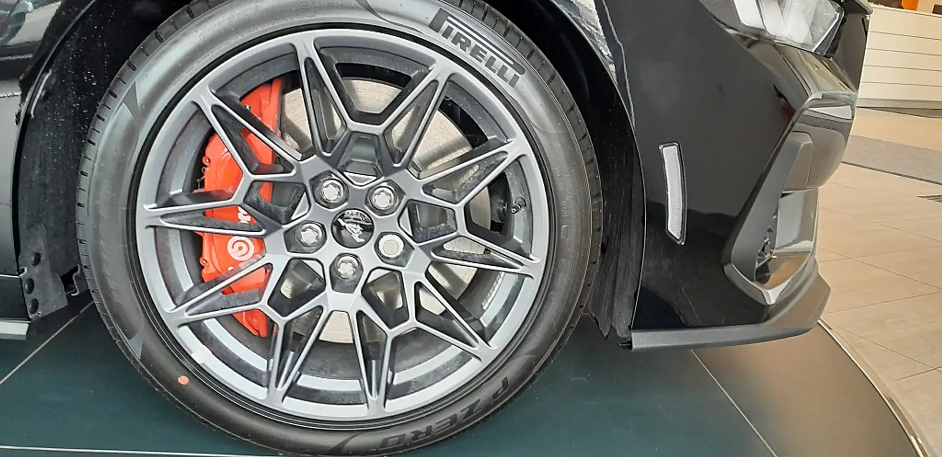 Vehicle image, number 9