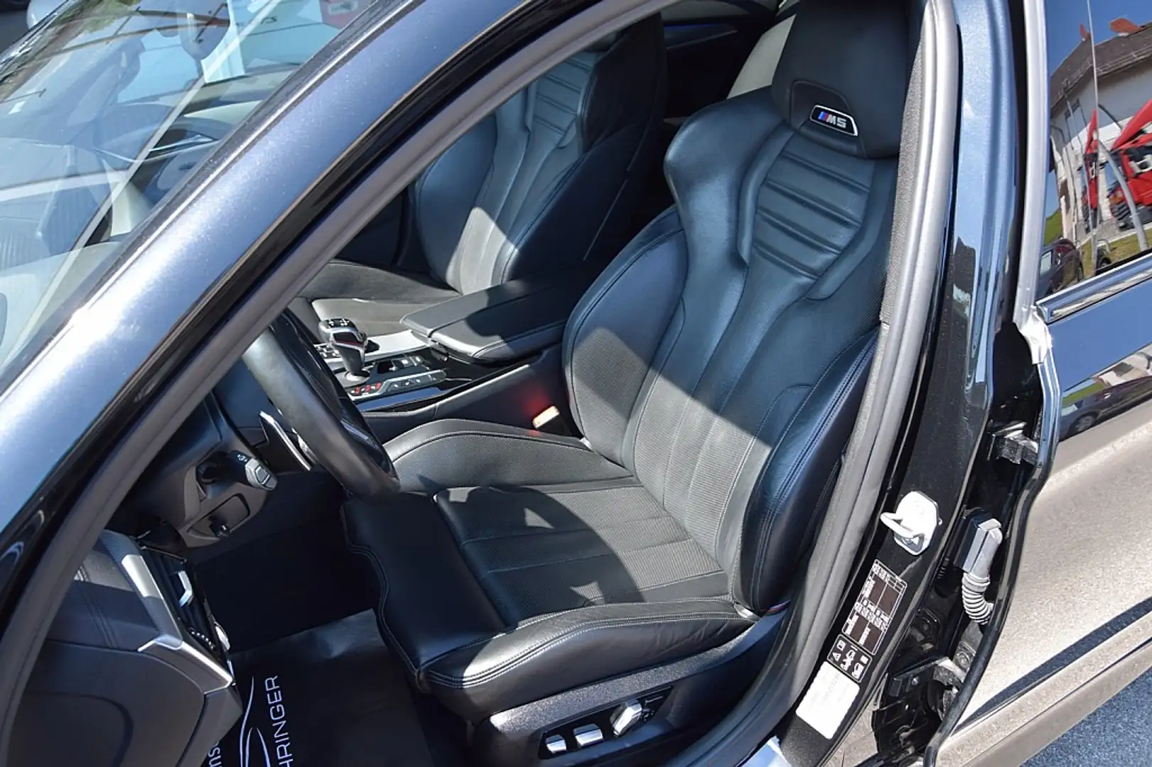 Vehicle image, number 13