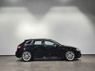 Vehicle image thumbnail, number 7