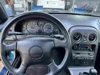 Vehicle image thumbnail, number 12