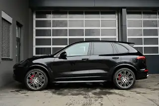 Vehicle image thumbnail, number 6