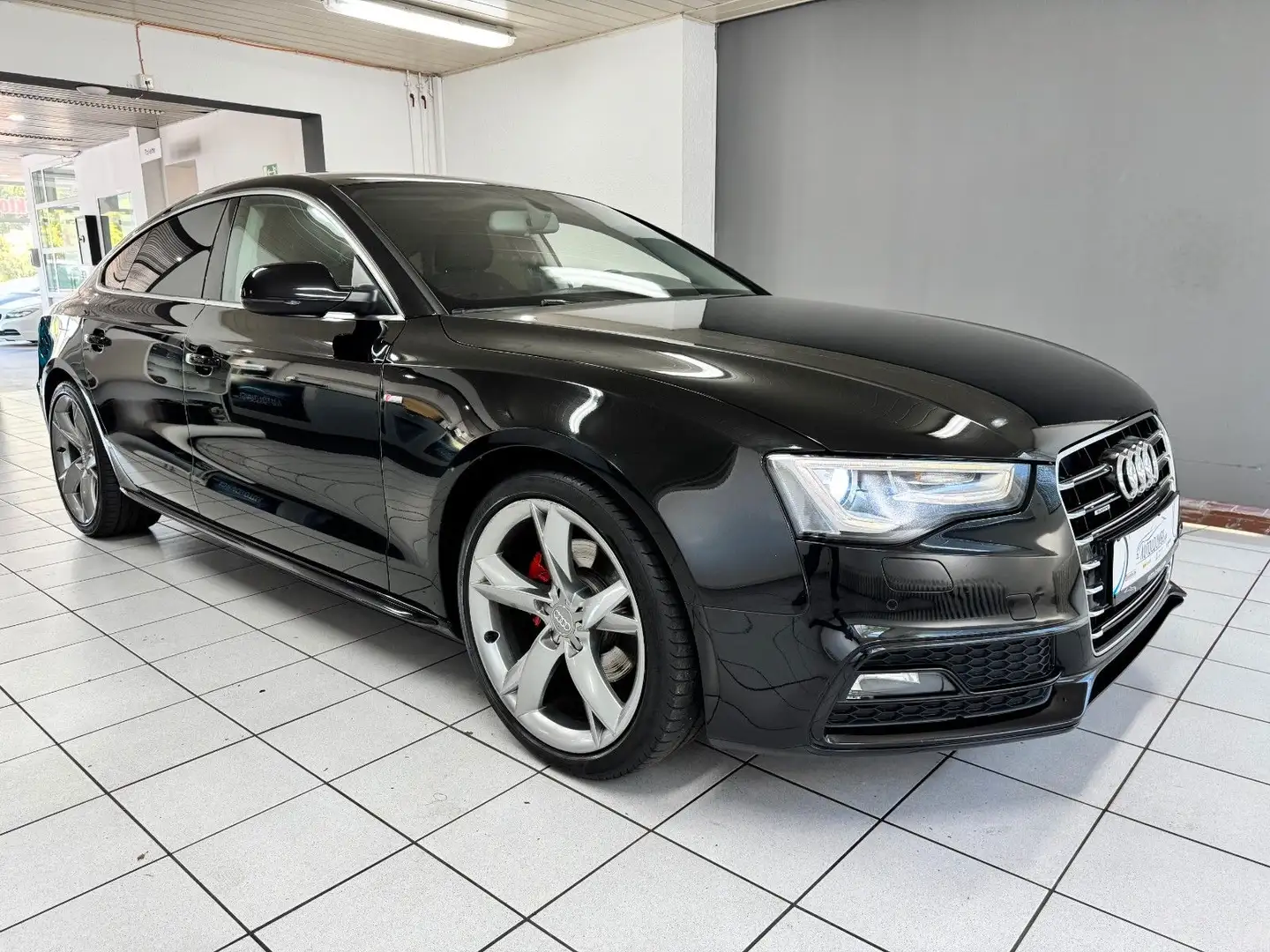 Vehicle image, number 3
