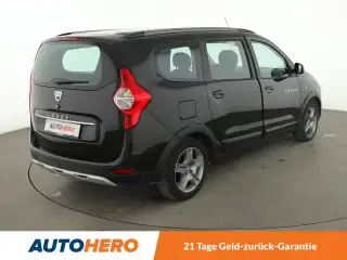 Vehicle image thumbnail, number 6