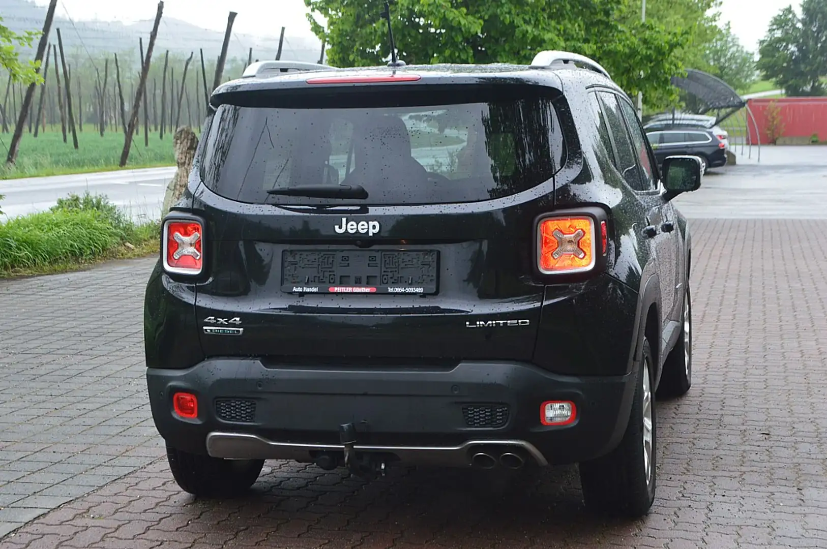 Vehicle image, number 3