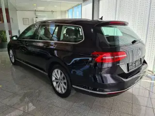 Vehicle image thumbnail, number 3