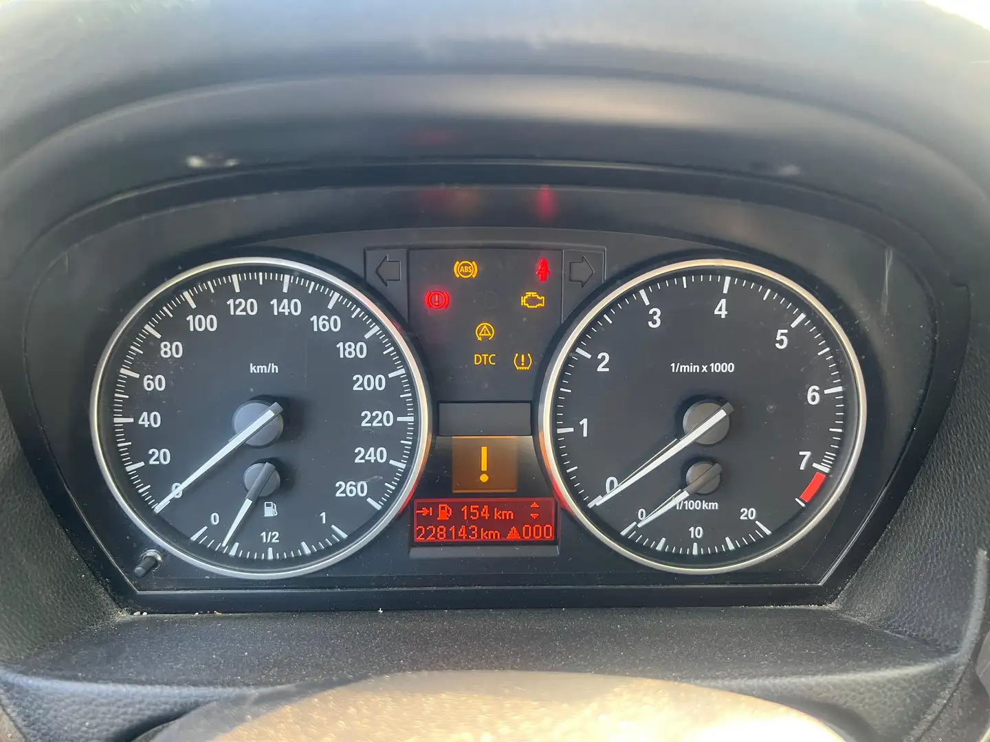 Vehicle image, number 10