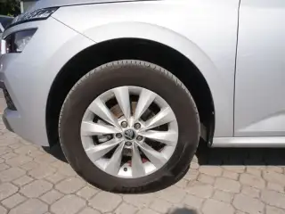 Vehicle image thumbnail, number 5