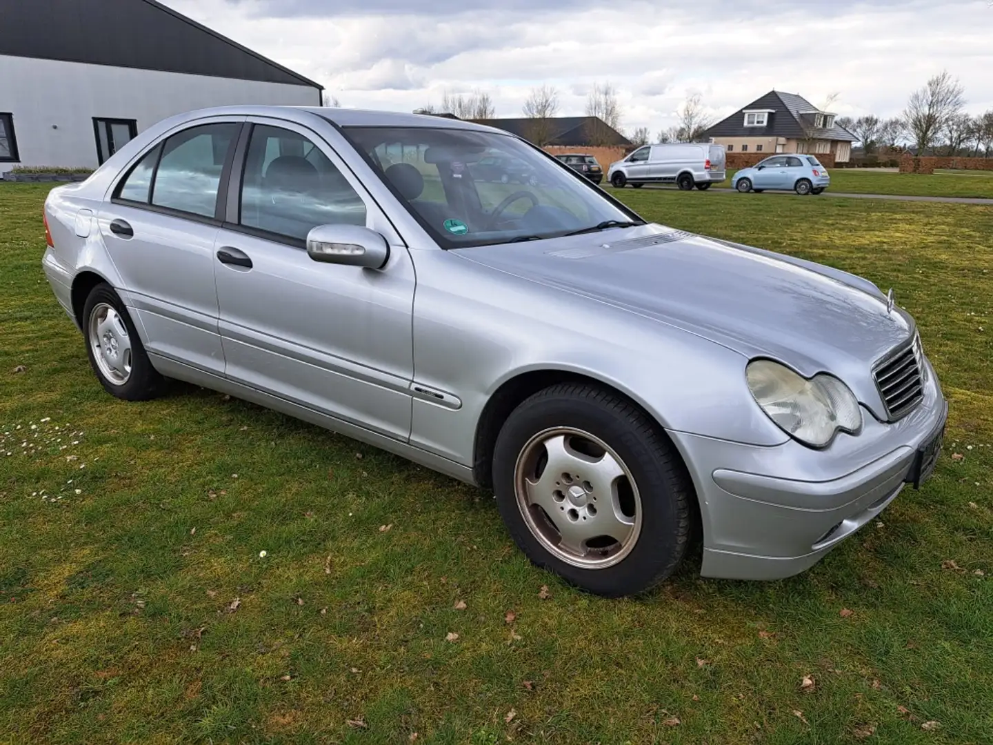 Vehicle image, number 7