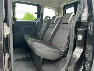 Vehicle image thumbnail, number 18