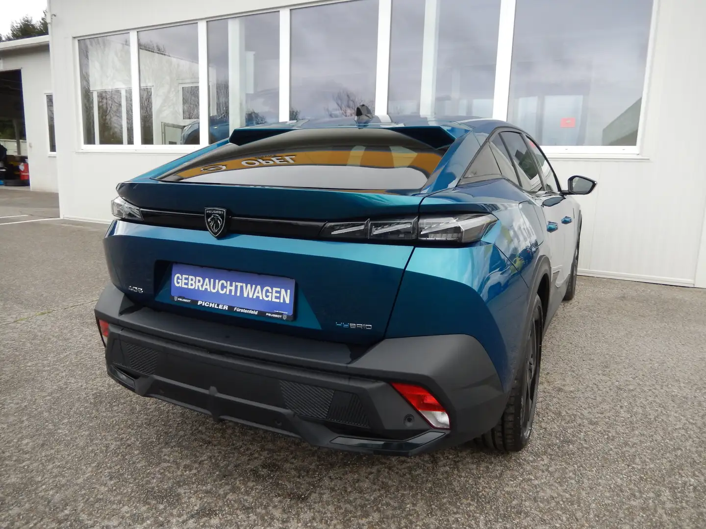 Vehicle image, number 8
