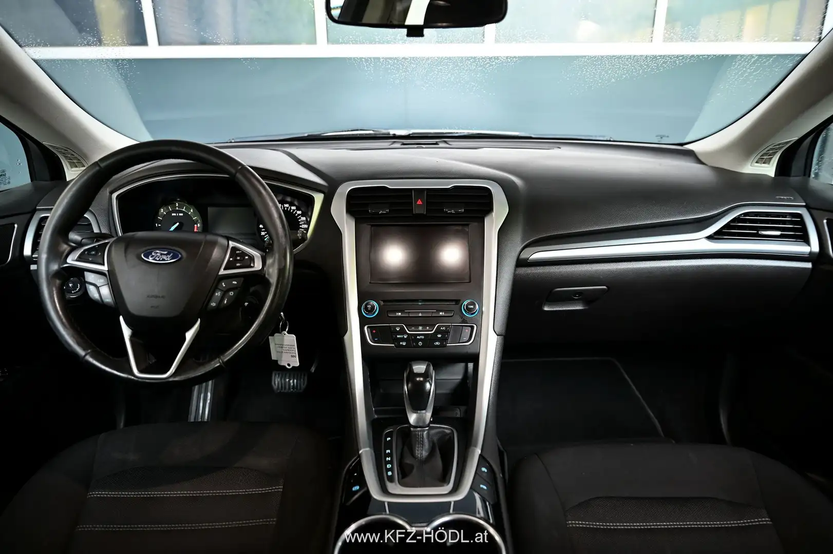 Vehicle image, number 9