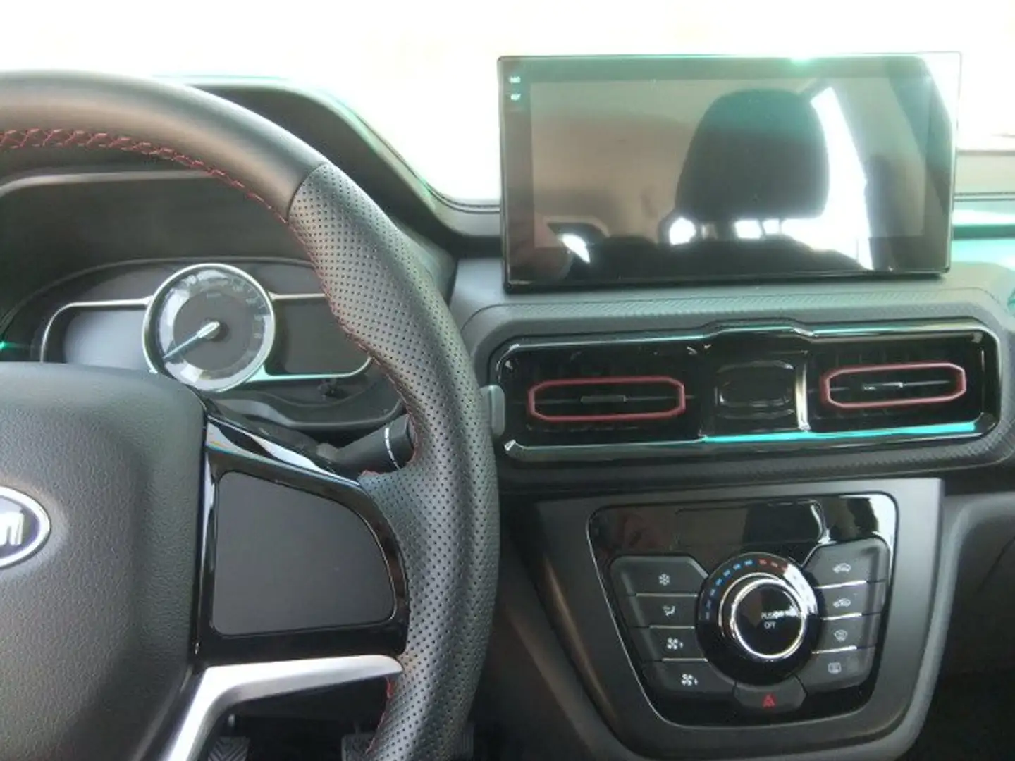 Vehicle image, number 9