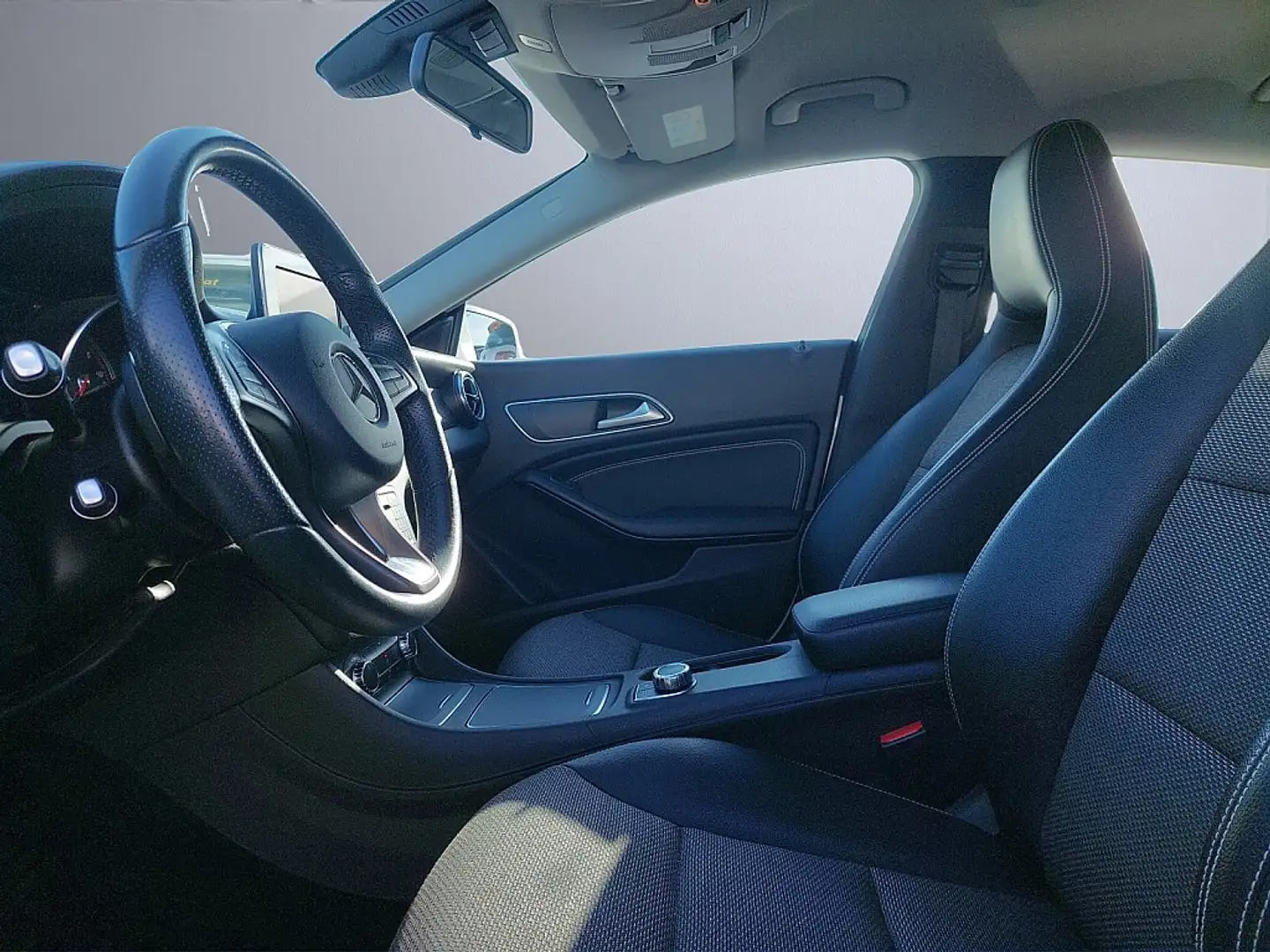 Vehicle image, number 6