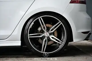 Vehicle image thumbnail, number 8