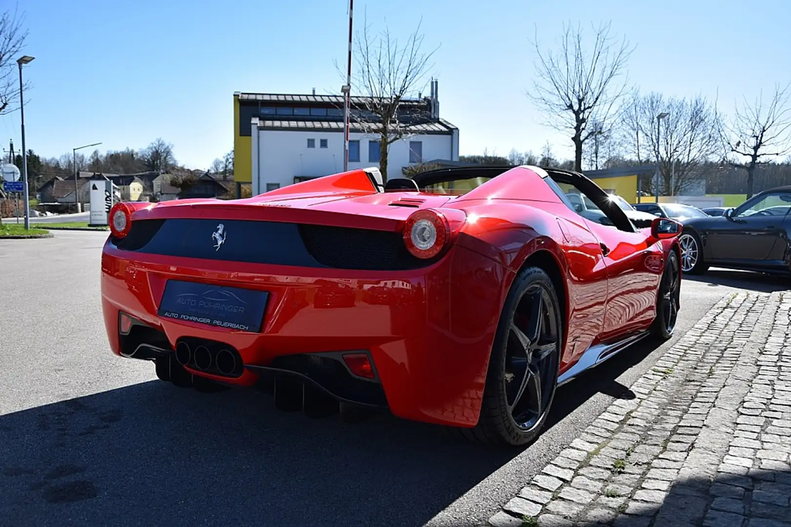 Vehicle image, number 3