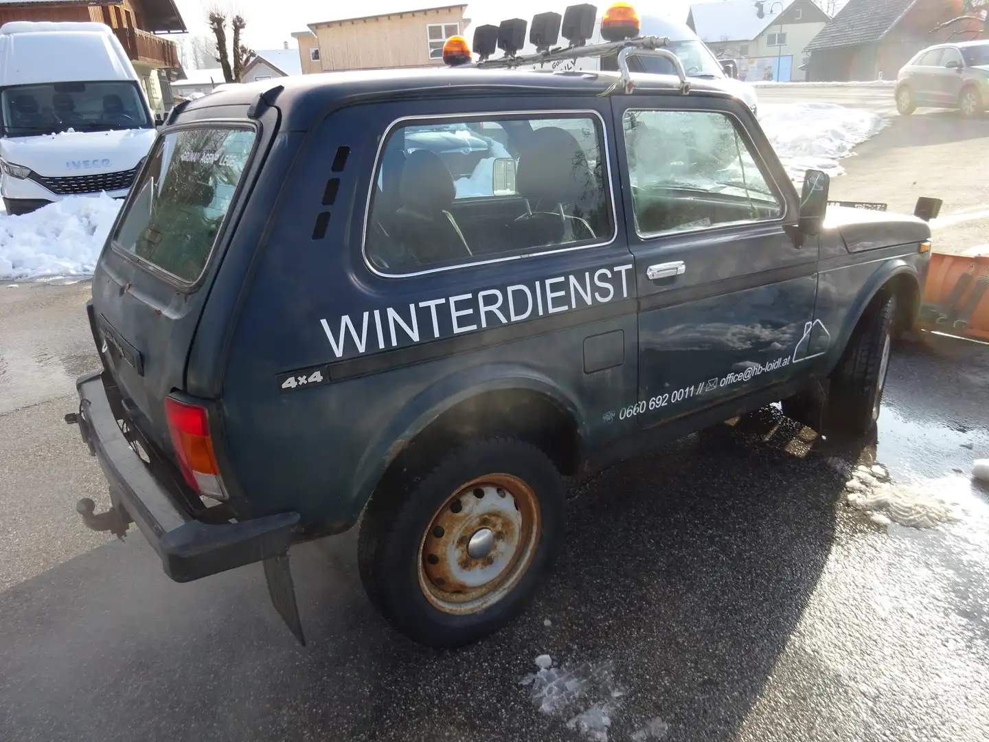 Vehicle image, number 9