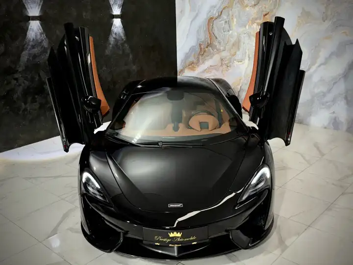 Additional image of the vehicle